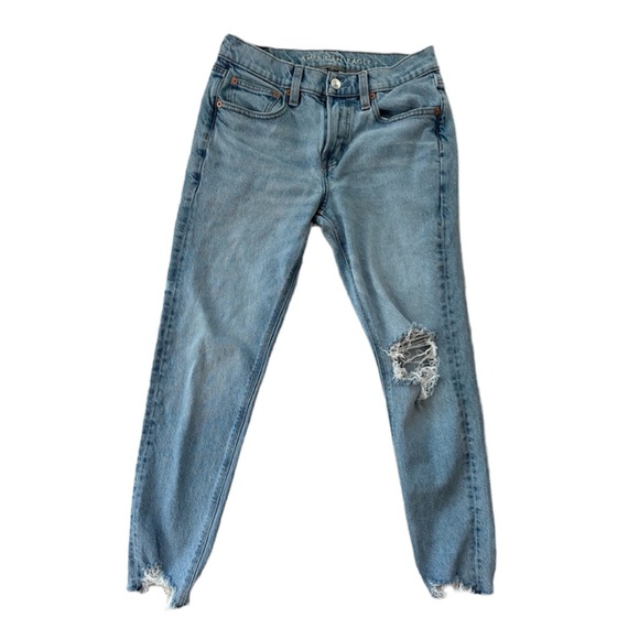 American Eagle 90’s Skinny Distressed Jeans EUC - Picture 1 of 6